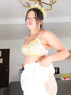 Angelgue - Flower Girl